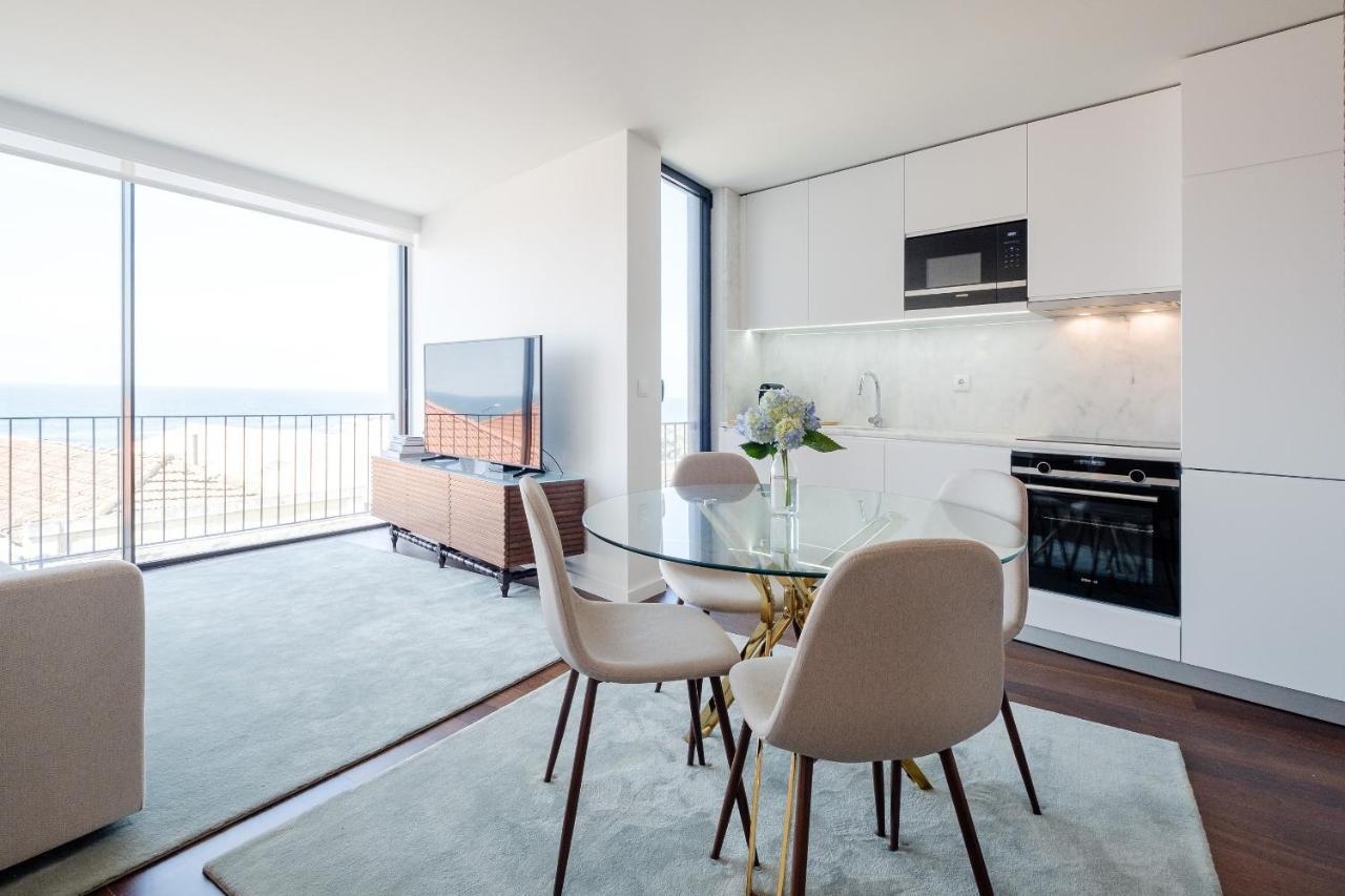 Boutique Rentals- Bliss By The Sea Apt- Ocean Views In Foz Beach Порту Екстер'єр фото